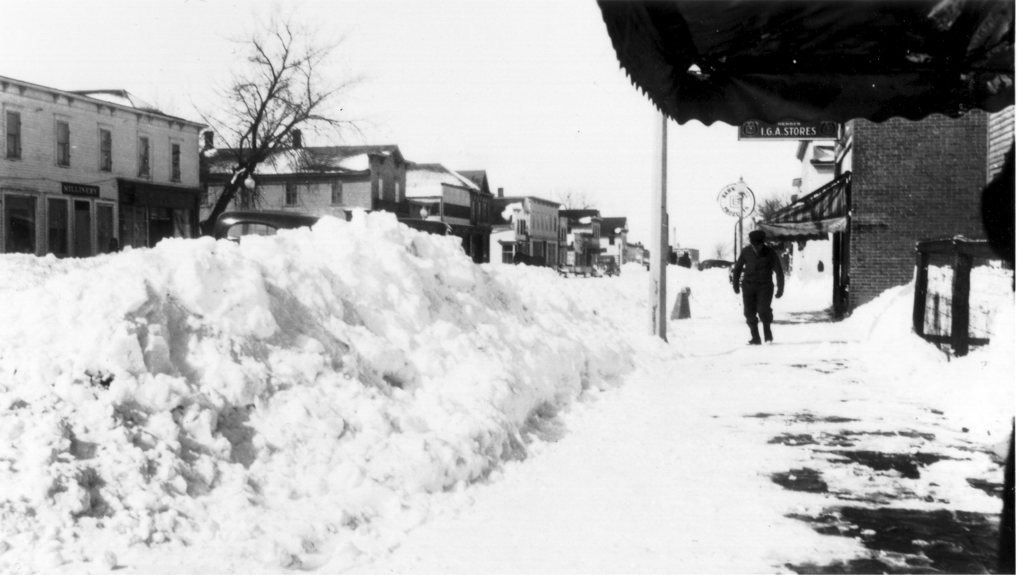 Snow Main Street W